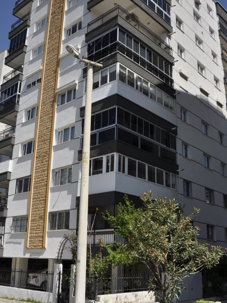 Çamlıca Apartmanı 8